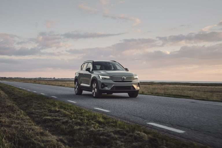 XC40 Recharge Twin, Sage Green