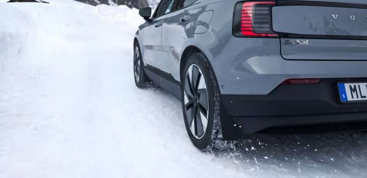 JPG Full-16x9_STARK1031948_Mudflaps_EX30