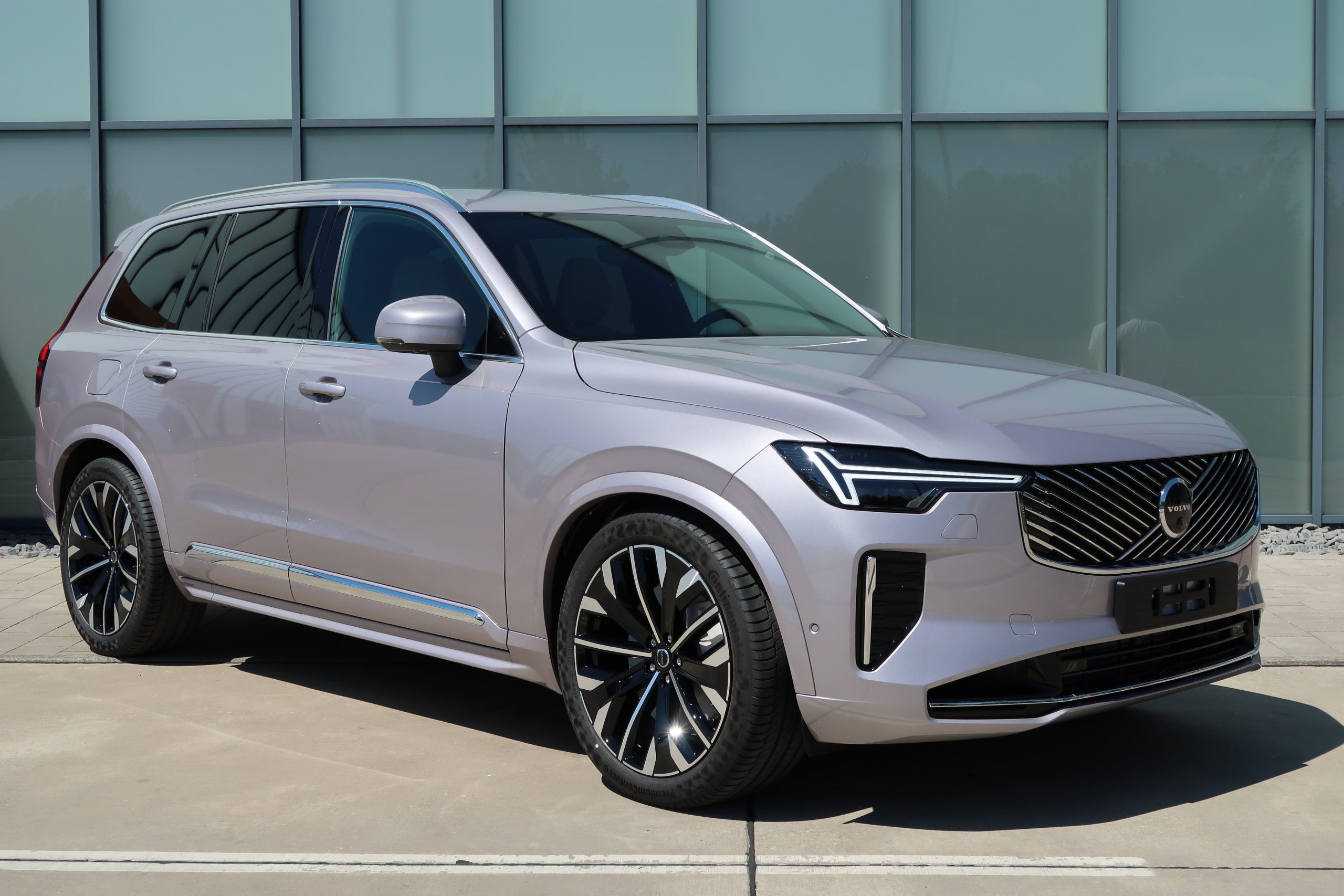 Volvo_25_XC90_silver_TOP_AUTO_BRATISLAVA_VOLVOBORY (1)