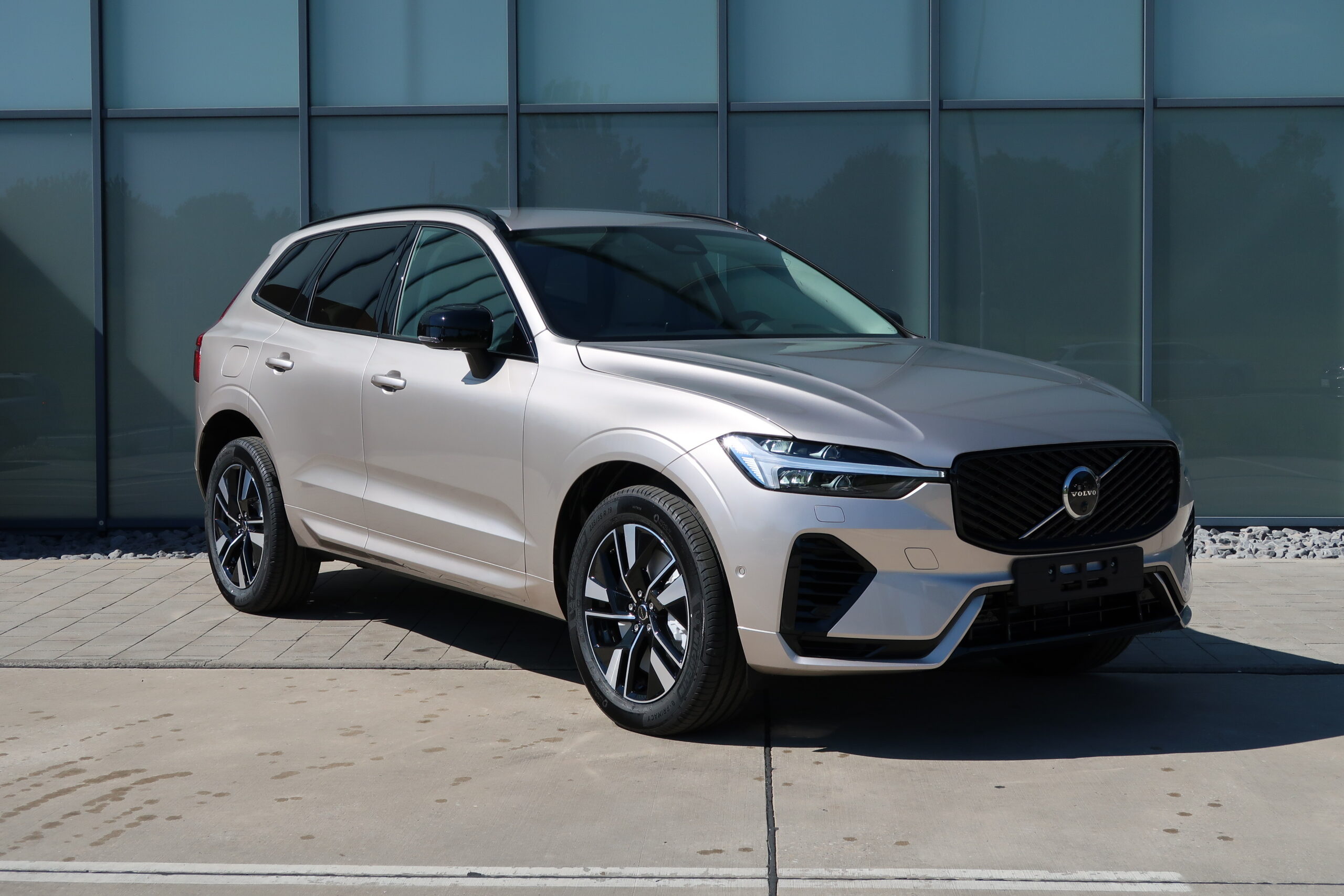 Volvo_XC60_LIGHTBROWN_TOP_AUTO_BRATISLAVA_VOLVOBORY (2)